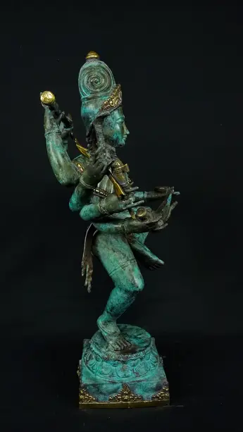 Statue bénie de Shiva Nataraja en laiton, profil droit