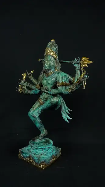 Statue bénie de Shiva Nataraja en laiton, vue arrière