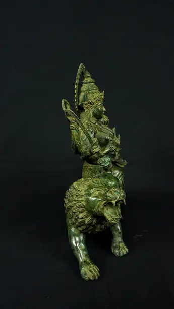 Durga aux huit bras n°2, vue arrière