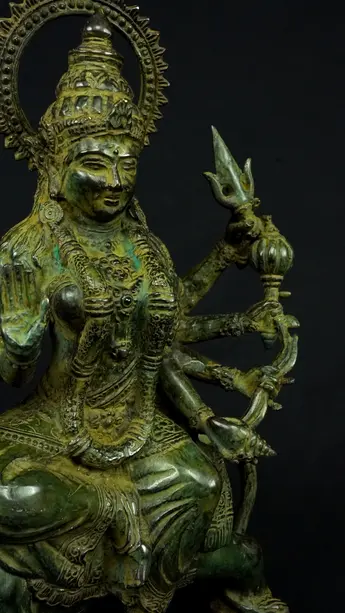 Détail du visage de Durga aux huit bras n°1