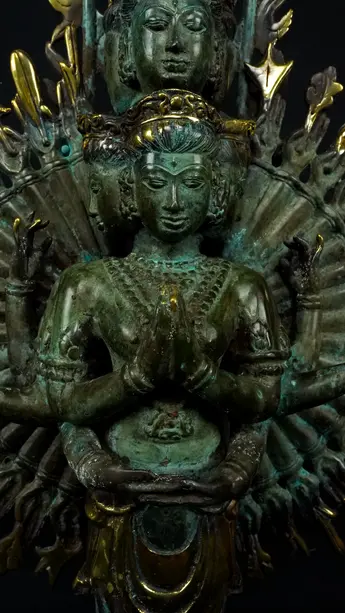 Détail du visage d’Avalokiteshvara aux 1 000 bras n°1