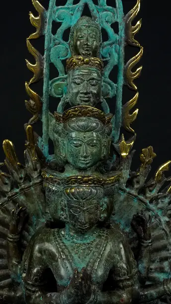 Statue bénie d’Avalokiteshvara aux 1 000 bras, exemplaire n°2, détail complémentaire n°2