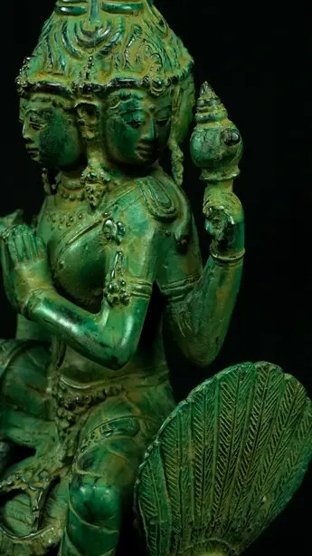 Statue sacrée bénie – Brahma n°1, détail sculpté n°5