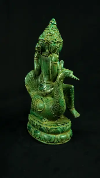 Brahma béni n°2 en laiton, profil gauche