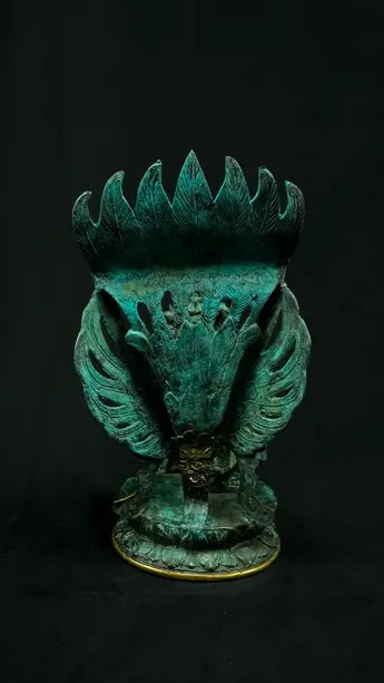 Vishnu béni sur Garuda n°1, vue arrière