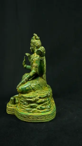 Petit Shiva en laiton, vue de profil