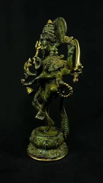 Statue sacrée bénie – Shiva Nataraja n°1 – 66 cm, détail sculpté n°4