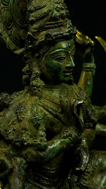 Statue sacrée bénie – Shiva Nataraja n°1 – 66 cm, détail sculpté n°17