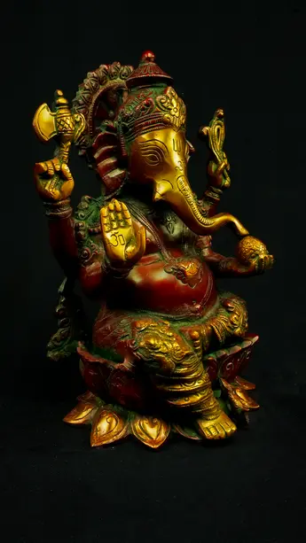 Statue sacrée bénie – Ganesh assis n°1 – 31 cm, vue complémentaire n°3