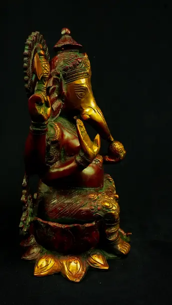 Ganesh n°2 en laiton, vue de profil