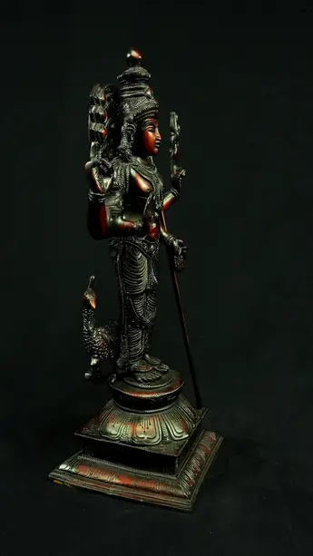 Murugan n°1 en laiton, vue de profil