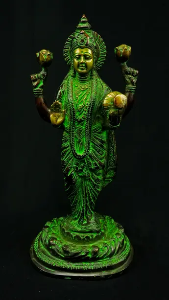 Statue sacrée bénie – Dhanvantari, détail sculpté n°5