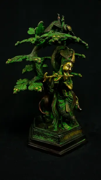 Statue sacrée bénie – Krishna sous l’arbre n°2 – 33 cm, vue complémentaire n°3