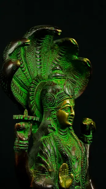 Statue bénie de Dhanvantari provenant d’Inde, détail complémentaire n°3