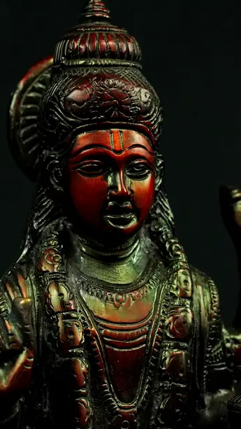 Détail du visage de Dhanvantari n°2