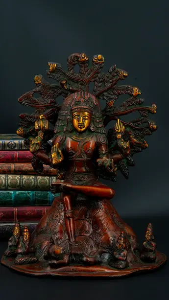 Statue sacrée bénie – Dhakshinamurti – Esprit du Sud, détail sculpté n°7