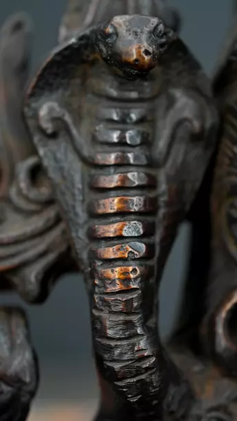 Détail des ornements de Shiva