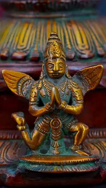Détail du socle de Vishnu