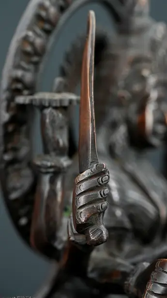 Statue sacrée bénie – Durga au lion – 33 cm, vue complémentaire n°7