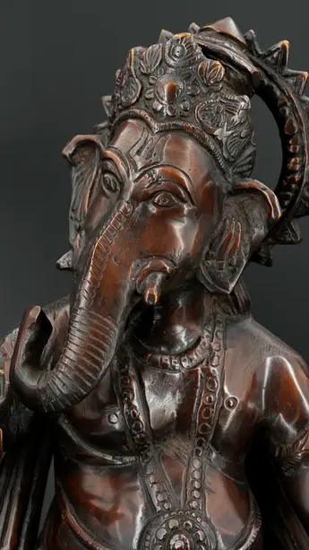 Statue bénie de Ganesh Guerrier en laiton, détail complémentaire n°8