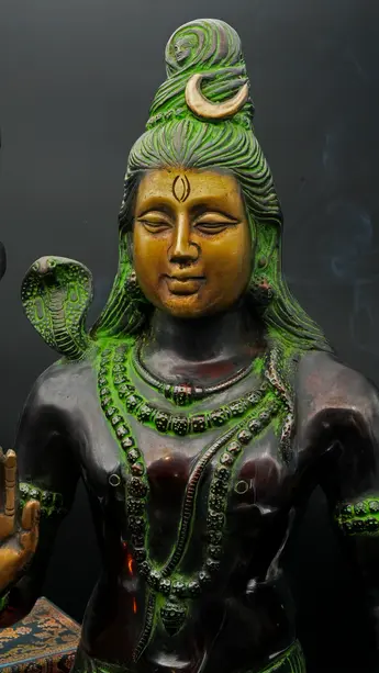 Détail du visage du grand Shiva