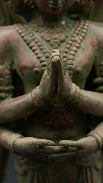 Détail des mains jointes d’Avalokiteshvara