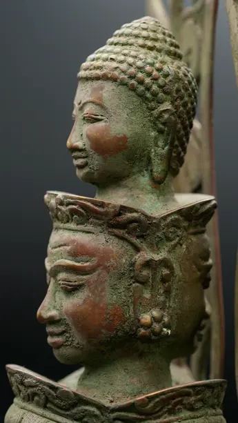Statue bénie d’Avalokiteshvara aux 1 000 bras en laiton, détail complémentaire n°34