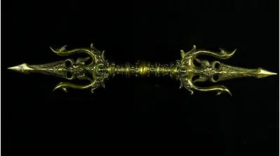 Vue opposée du Trishula Vajra doré