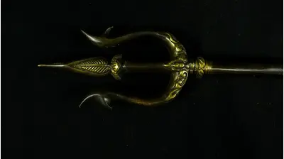 Détail des trois pointes du trishula