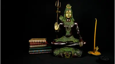 Grand Shiva béni assis avec son trident, en laiton