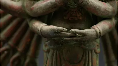 Statue bénie d’Avalokiteshvara aux 1 000 bras en laiton, détail complémentaire n°4