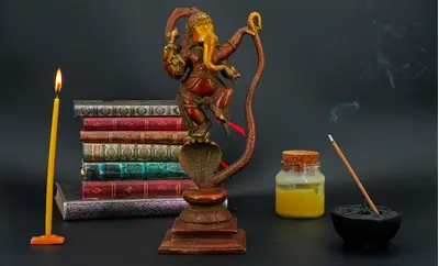 Ganesh béni dansant sur Kalinga en laiton