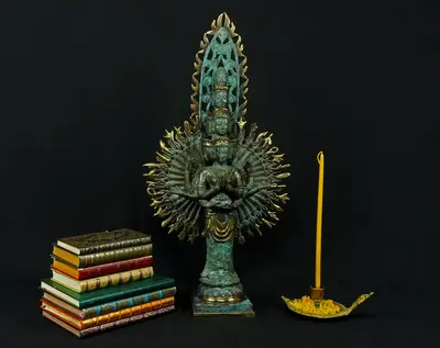 Statue bénie d’Avalokiteshvara aux 1 000 bras, exemplaire n°1