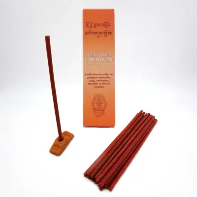 Renforcez votre pratique spirituelle avec l'encens Vajrayogini Hanka. Pour une connexion profonde avec le sacré !