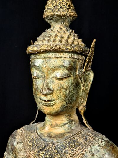 Grand Bouddha béni en laiton réalisé à la cire perdue, vue complémentaire n°6