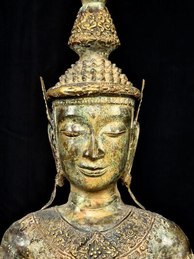 Grand Bouddha béni en laiton réalisé à la cire perdue, vue complémentaire n°7