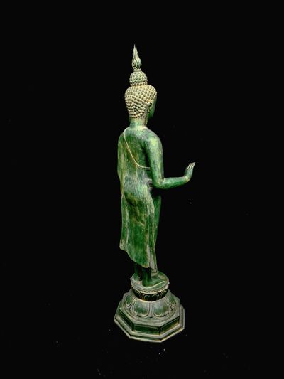 Grand Bouddha béni Lumière d’illumination en laiton patiné, vue complémentaire n°4