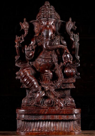 Grand Ganesh béni sculpté en bois de neem
