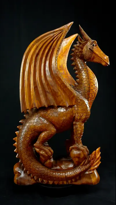 Dragon béni n°5 en bois de suar, vue de profil droit