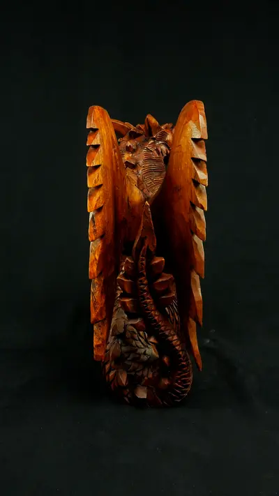 Dragon béni n°1 en bois de suar, vue arrière