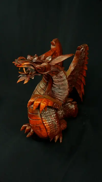 Statue sacrée bénie – Dragon 40 cm n°1, détail sculpté n°2