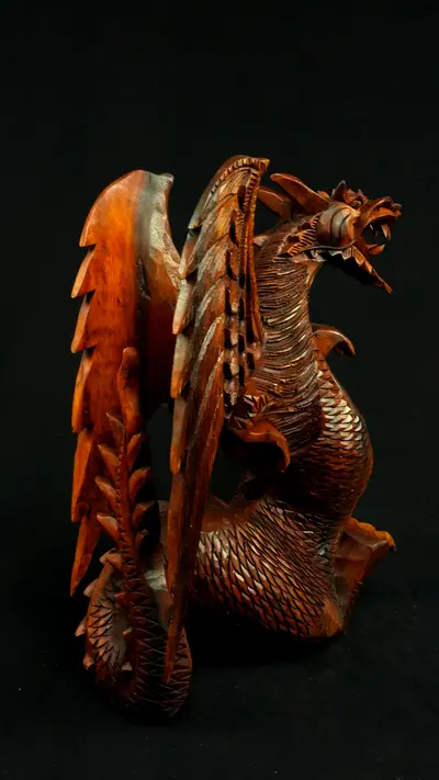 Statue sacrée bénie – Dragon 40 cm n°2, détail sculpté n°1