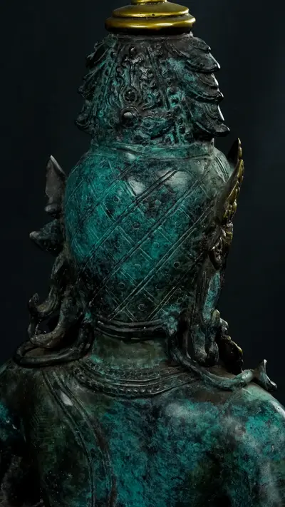 Statue bénie de Brahma en laiton réalisée à la cire perdue, détail complémentaire n°17