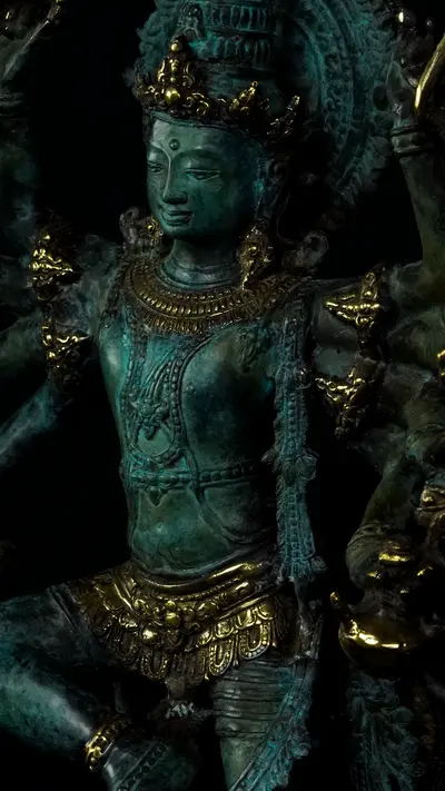 Statue sacrée bénie – Lakshmi n°2, détail sculpté n°11