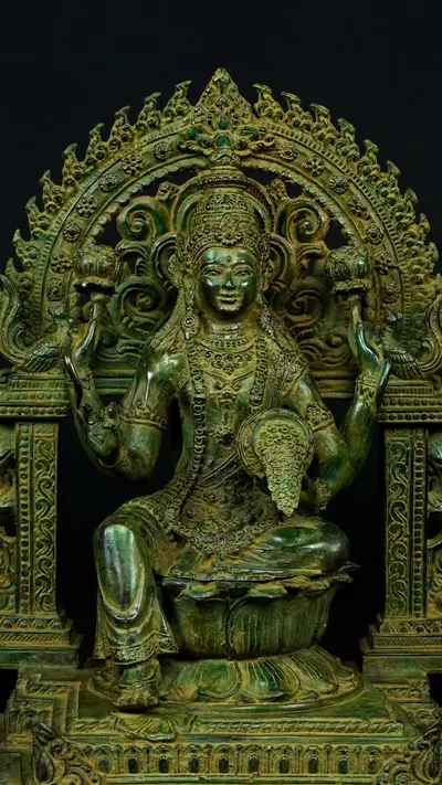 Statue bénie de Guanyin n°4 en laiton, détail complémentaire n°10