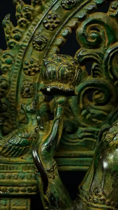 Statue bénie de Guanyin n°4 en laiton, détail complémentaire n°15