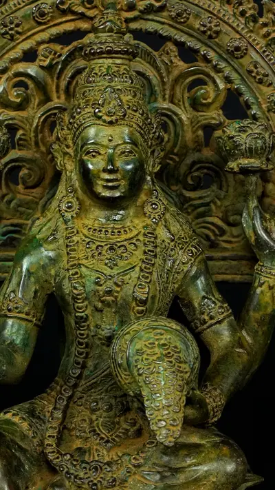 Détail du visage de Guanyin n°3 en laiton