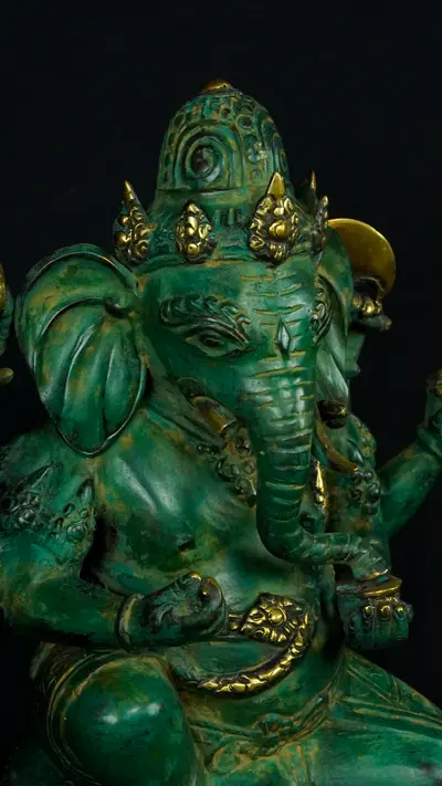 Statue bénie de Ganesh vert en laiton, détail complémentaire n°16