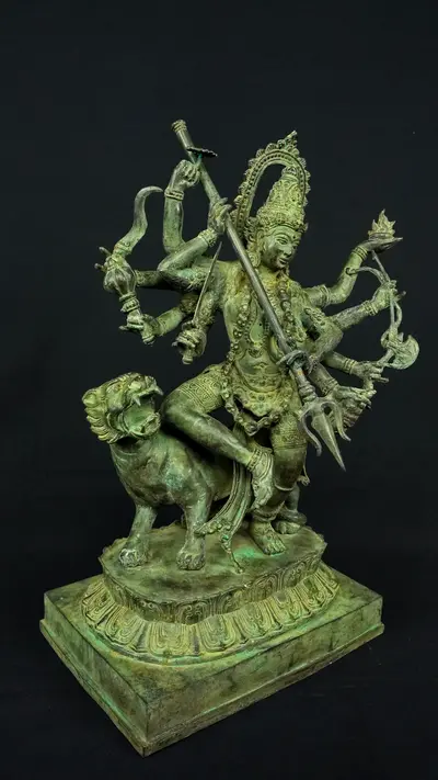 Statue sacrée bénie – Durga aux 10 bras, vue complémentaire n°4