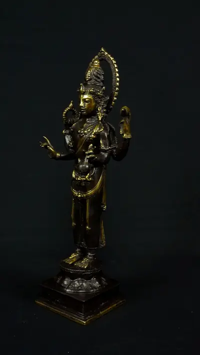 Statue sacrée bénie – Gardien de la sagesse, détail sculpté n°3